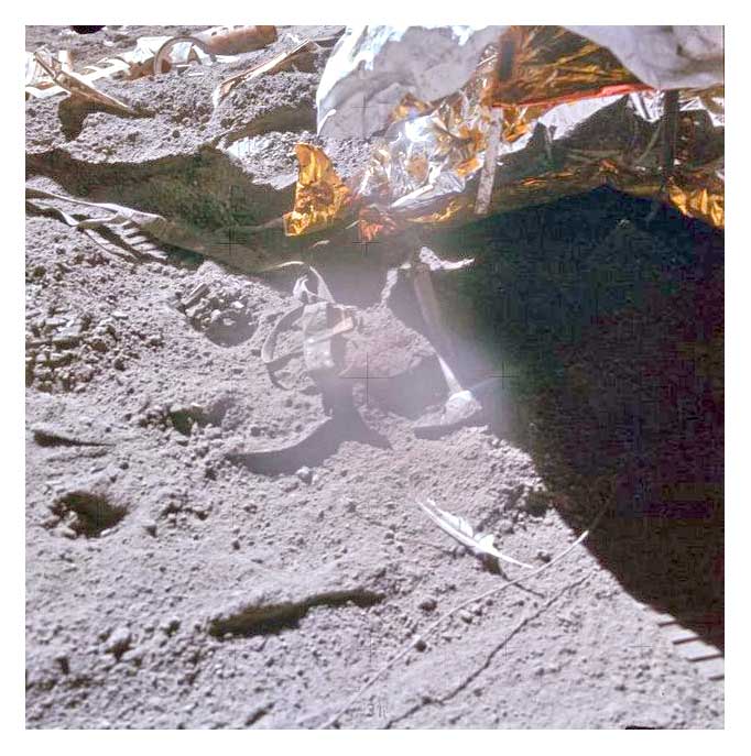 David Scott, Apollo 15 - Le marteau et la plume